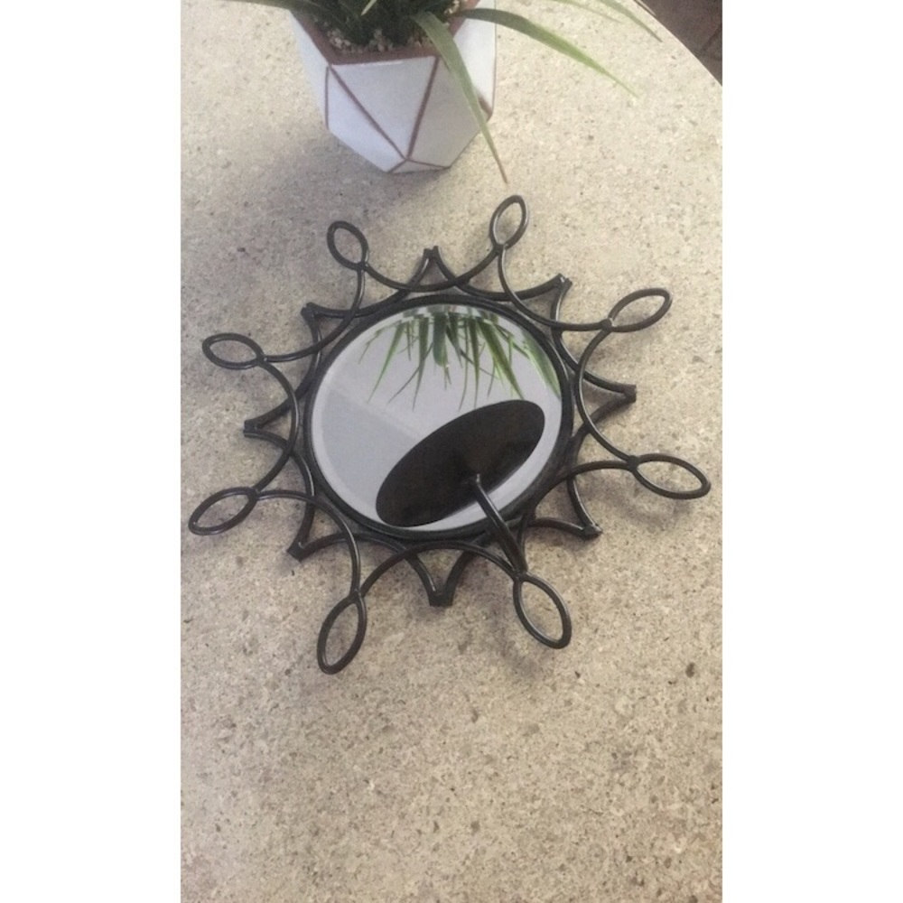 Unique mirror w/ candle holder✨